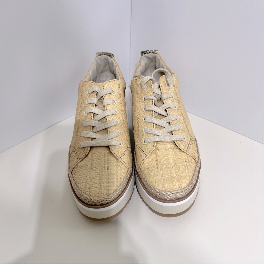 NWOT Dolce Vita bamboo look weave casual shoe size 8